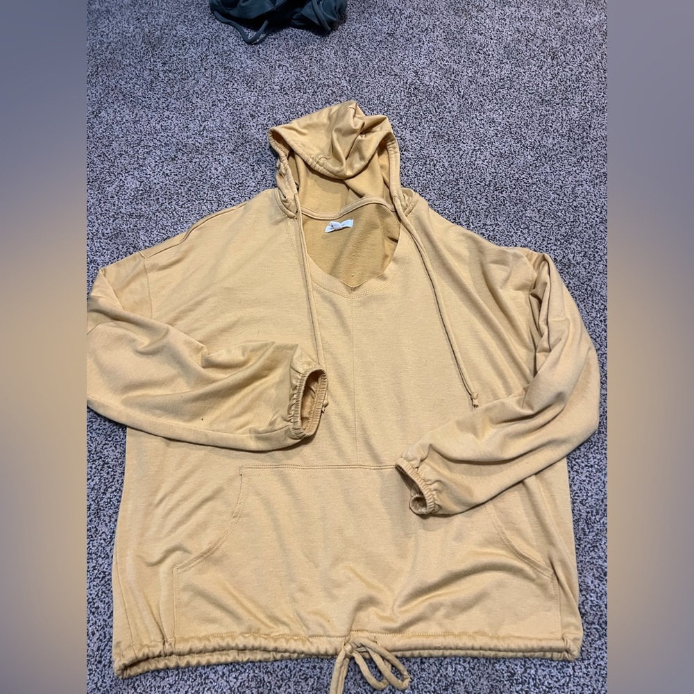 Women’s hooded sweater